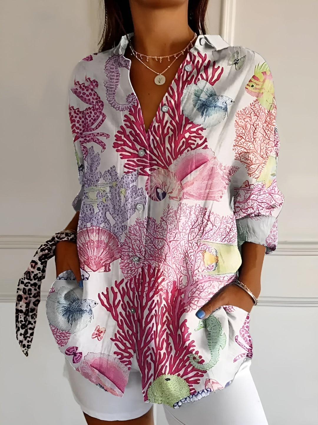 Baumwoll_Bluse_fuer_Damen_Florales_Muster_mit_Knopfleiste_4