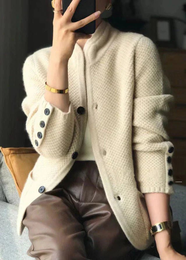 luxus-woll-strickjacke-fur-damen-3.webp