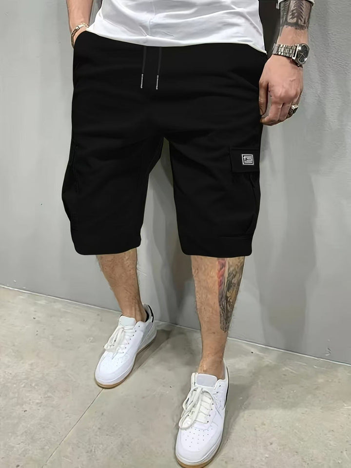 Cargo_Shorts_fuer_Herren_Kordelzug_und_seitliche_Taschen_1