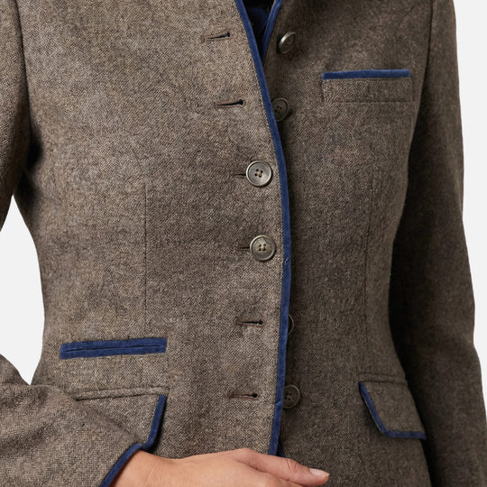 Dámský slim blazer z lehké vlněné směsi – zapínání na více knoflíků