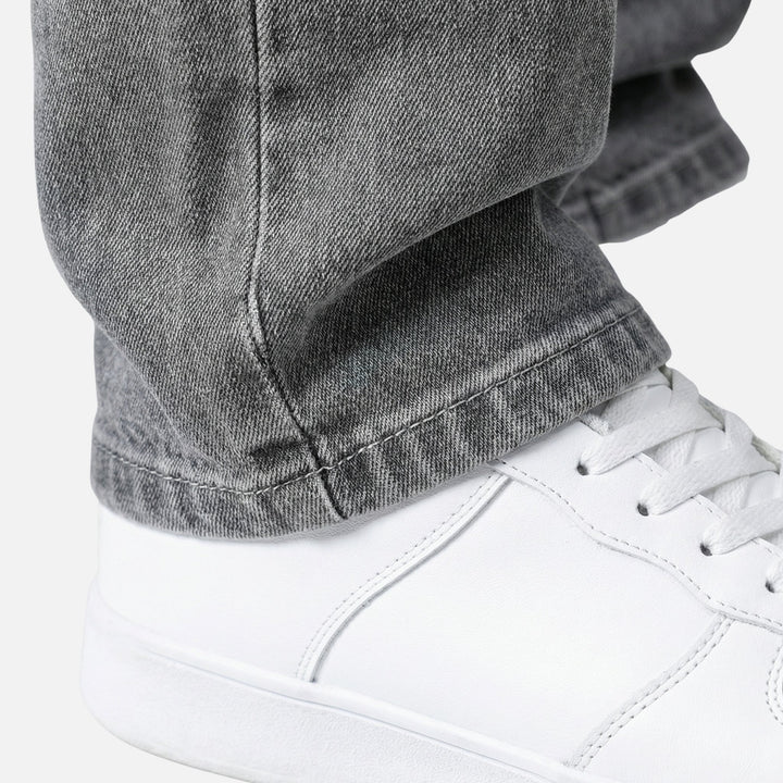 Jeans in denim a taglio dritto con lavaggio casual da uomo