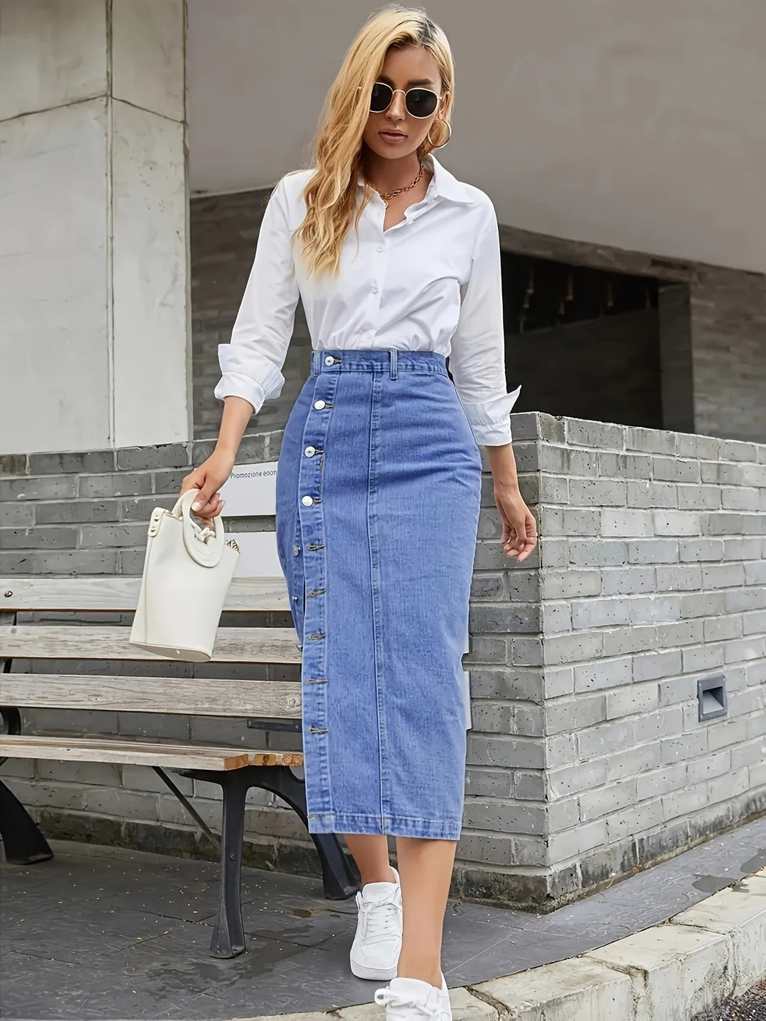 Geknopfter-Denim-Rock-fur-Damen-Midi.jpg