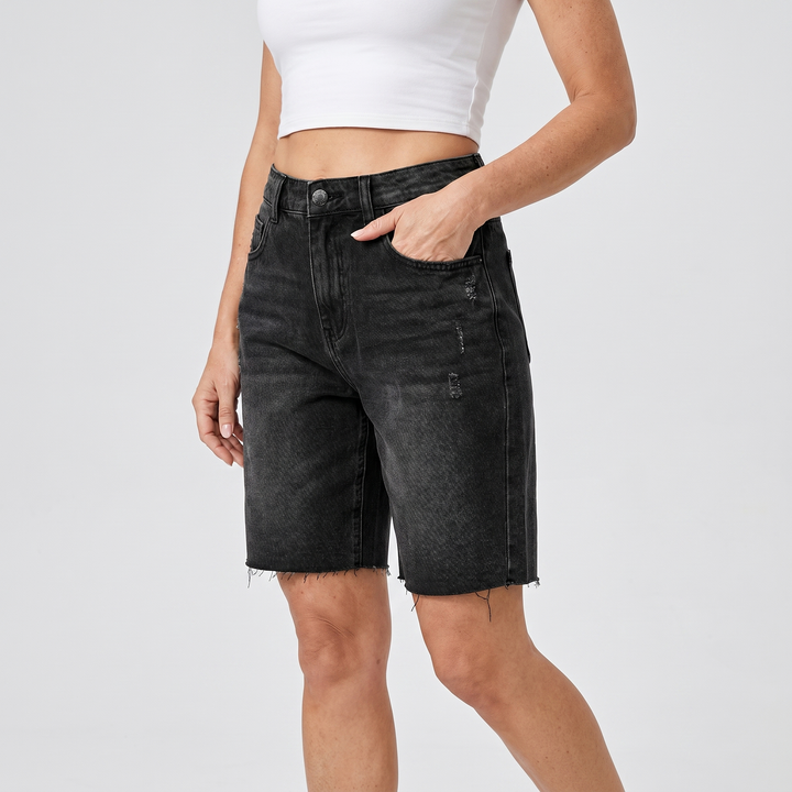 Denim shorts in relaxed fit with raw hem for women