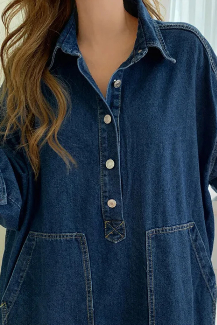 Abito lungo oversize in denim con maniche lunghe e tasche da donna
