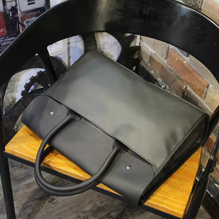 Elegante_Laptoptasche_mit_Klappe_Fur_Business_Reise_3