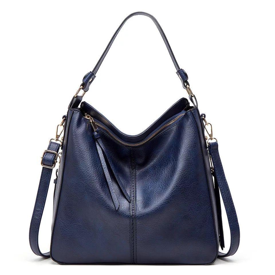 Elegante_Schultertasche_fur_Damen_Premium_Leder_Gold_Details_12