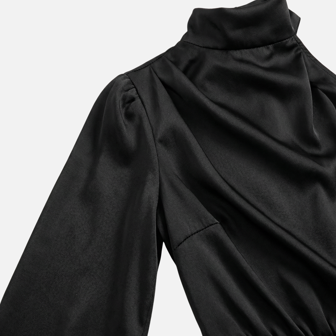 Elegante abito midi da donna in raso con taglio monospalla e spacco laterale
