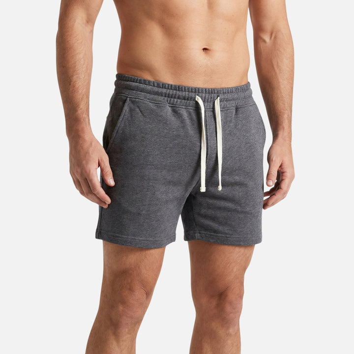 Shorts in pile con coulisse e tasche da uomo