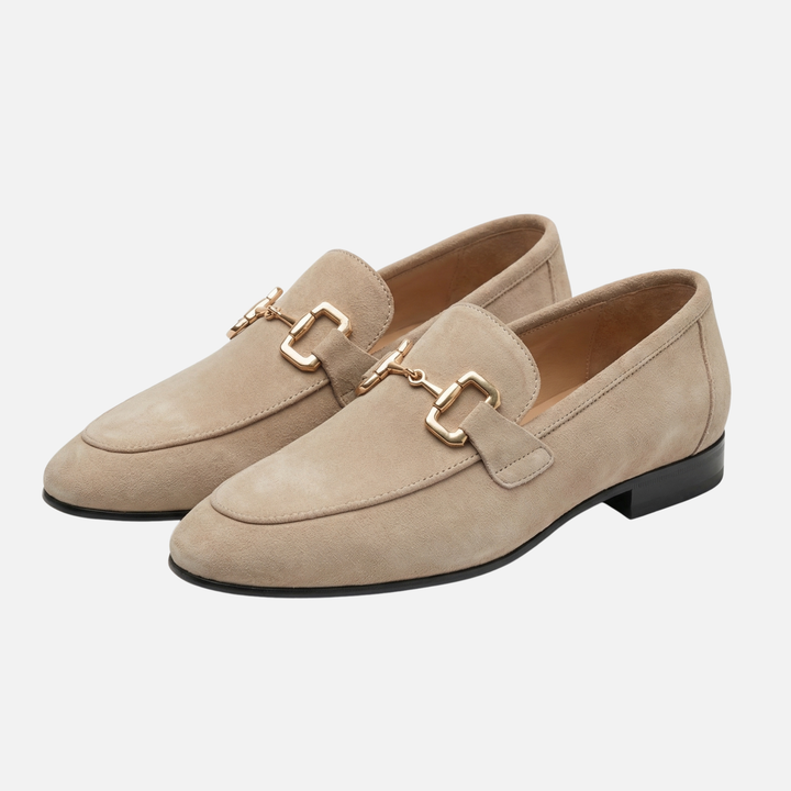 Casual suede loafers with bridle detail and everyday comfort for men