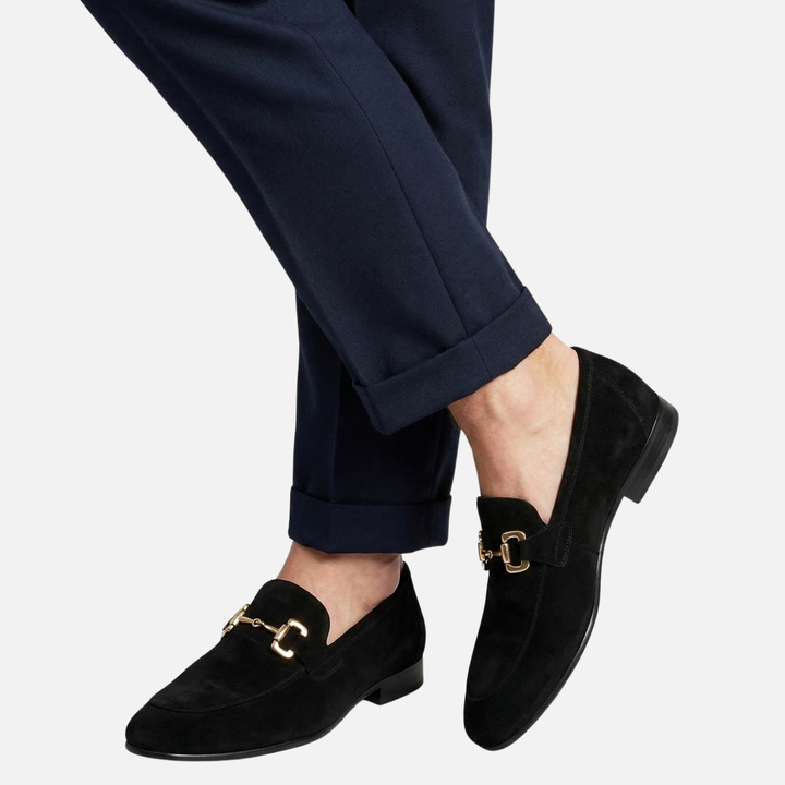 Casual suede loafers with bridle detail and everyday comfort for men