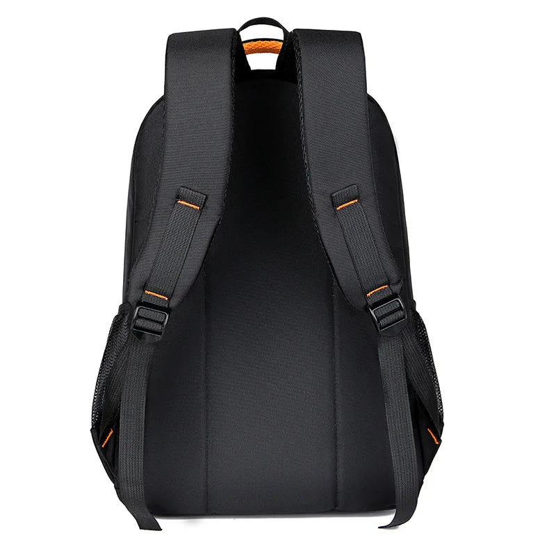 Funktionaler_Wasserdichter_Rucksack_Geraumige_Facher_Alltagstauglic_5