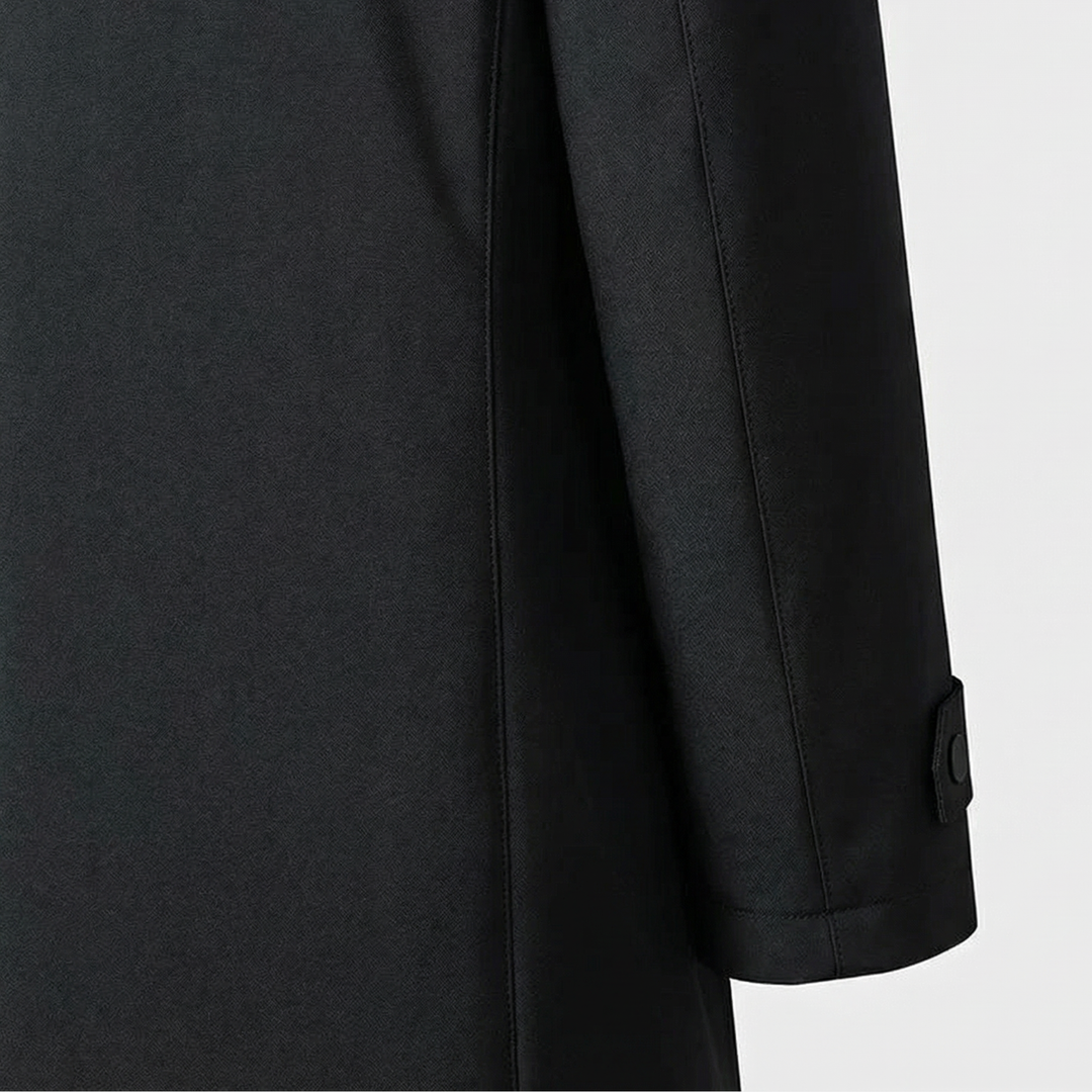 Isolierter Trenchcoat mit Knopfmanschetten für Männer