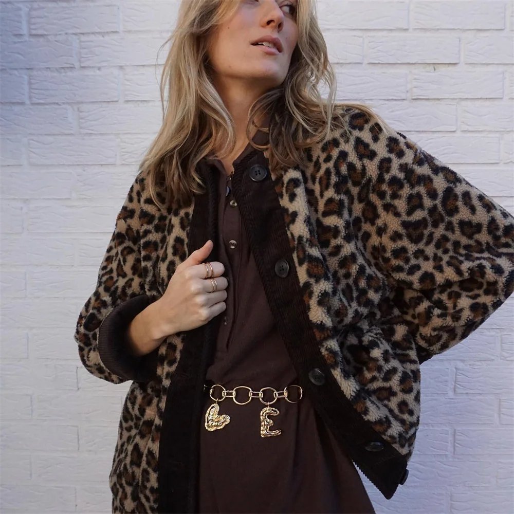 leopard-print-jacke-fur-damen-3.png