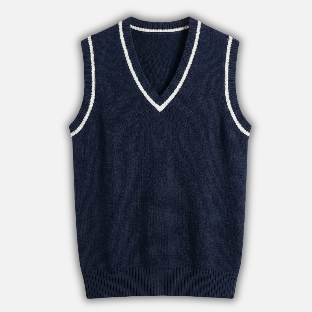 Casual men's cable knit vest with V-neck and ribbed cuffs