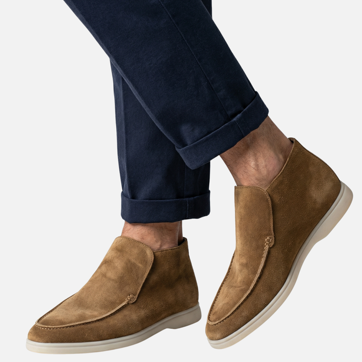 Lightweight men's suede moccasin ankle boots with white sole