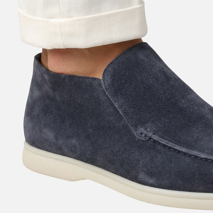 Lightweight men's suede moccasin ankle boots with white sole