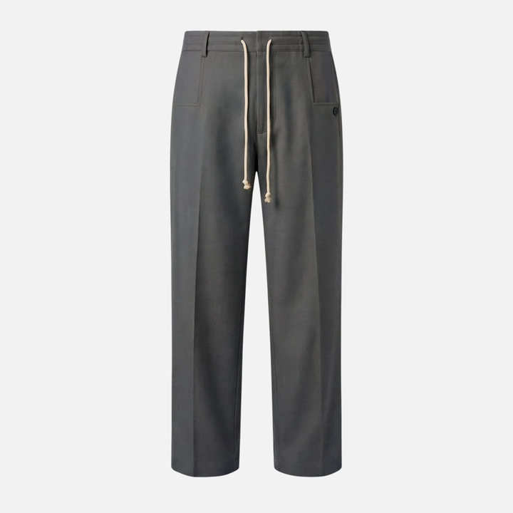 Light breathable fabric pants with pleats and adjustable waistband for men