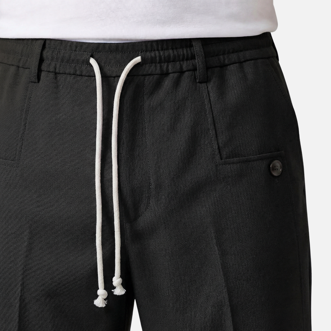 Light breathable fabric pants with pleats and adjustable waistband for men