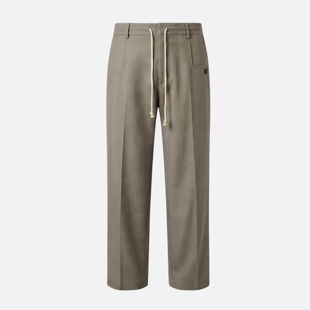 Light breathable fabric pants with pleats and adjustable waistband for men