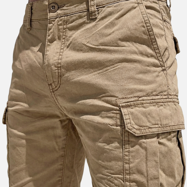Locker cut cotton blend cargo shorts with side pockets for men