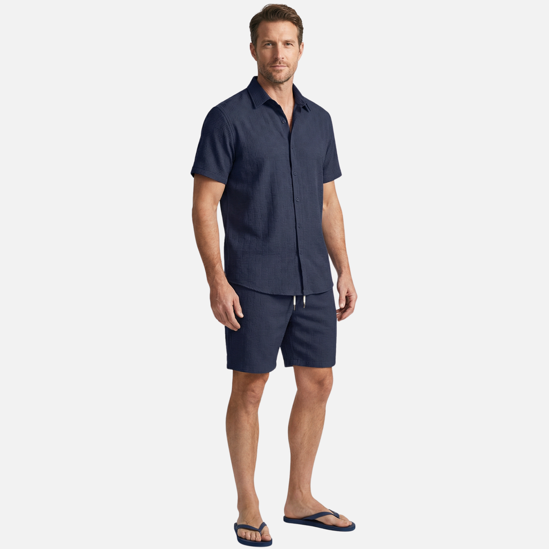 Set camicia ampia e pantaloncini con tasca sul petto e vita da uomo
