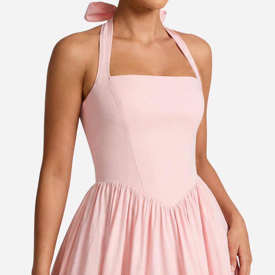 Abito midi con scollo halter e gonna svasata da donna