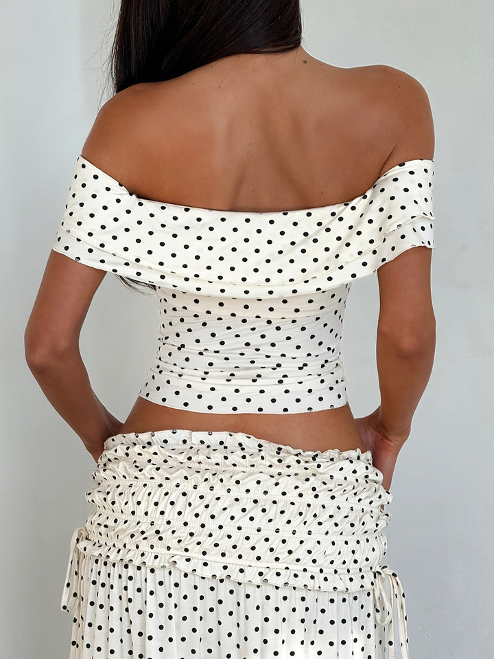 Polka_Dot_Zweiteiler_fuer_Damen_Schulterfreies_Set_mit_Maxirock_3