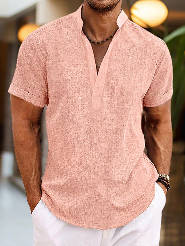 Polo_Shirt_mit_stylischem_V_Ausschnitt_bequem_fuer_Herren_1