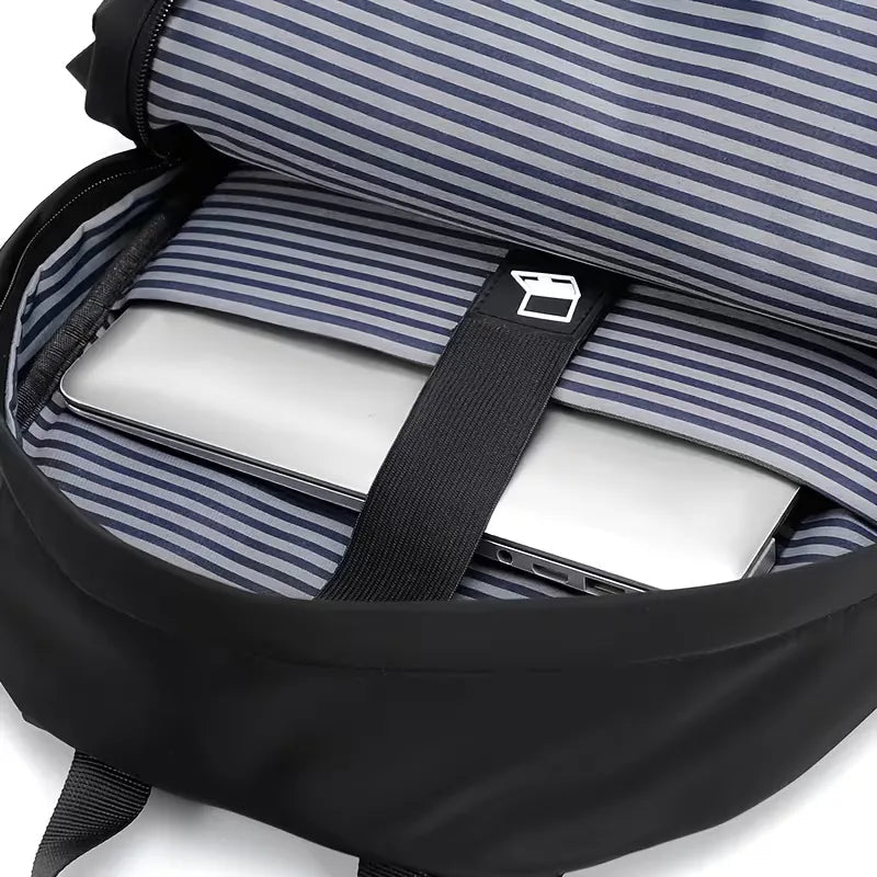 Praktischer_Rucksack_mit_vielen_Fachern_fur_Alltag_Reise_8