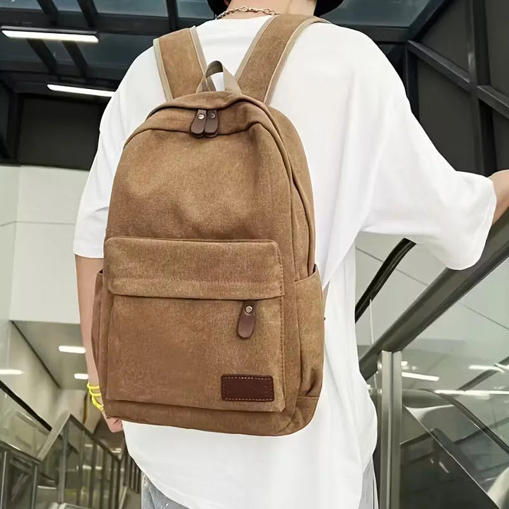 Robuster_Leinwandrucksack_Mit_Fronttasche_1
