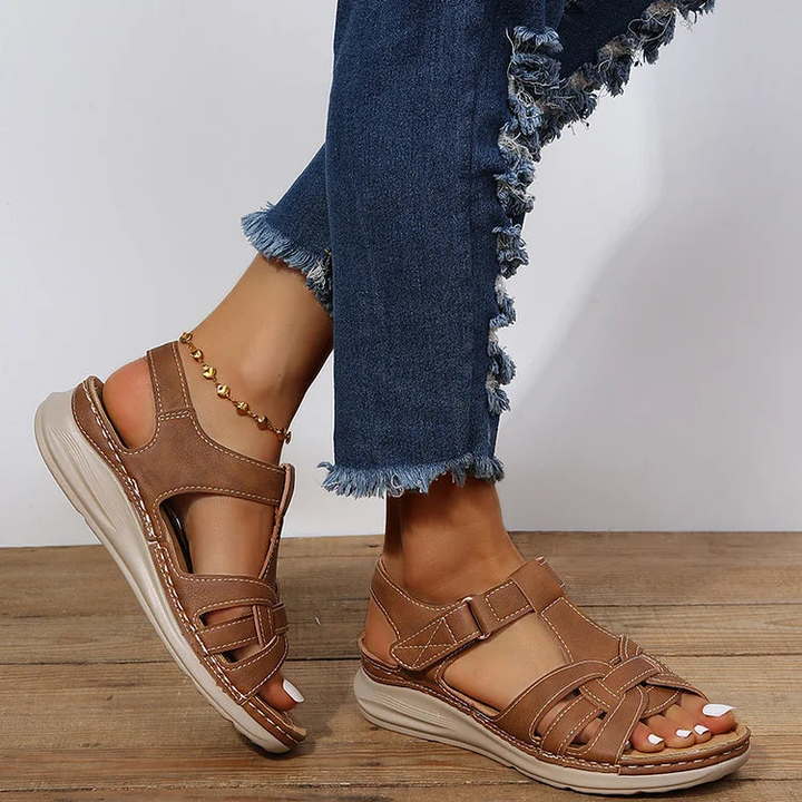 Sandali con cinturini incrociati vintage da donna