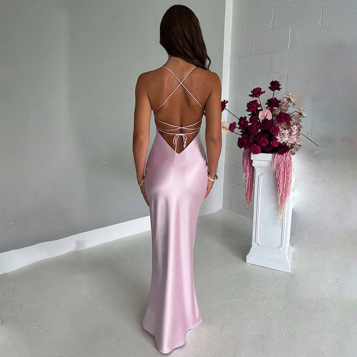 Satin_Maxikleid_fuer_Damen_Slip_Schnitt_mit_Kreuztraegern_7