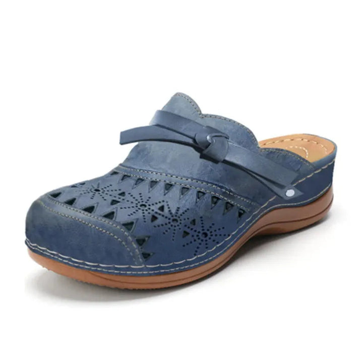 Schluepf_Clogs_fuer_Damen_Schleifen_Detail_Cut_Outs_1