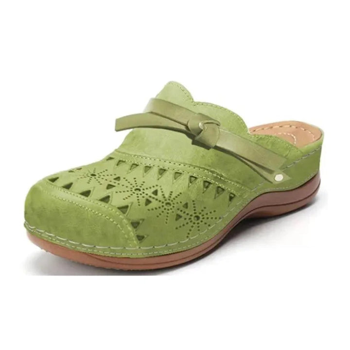 Schluepf_Clogs_fuer_Damen_Schleifen_Detail_Cut_Outs_3