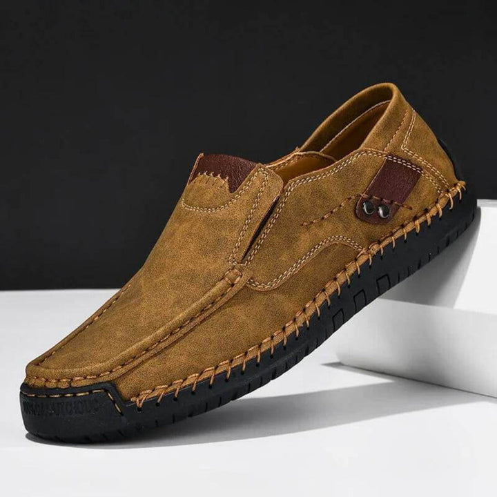 Schlupfschuhe_fuer_Herren_Integrierte_Fussstuetze_2