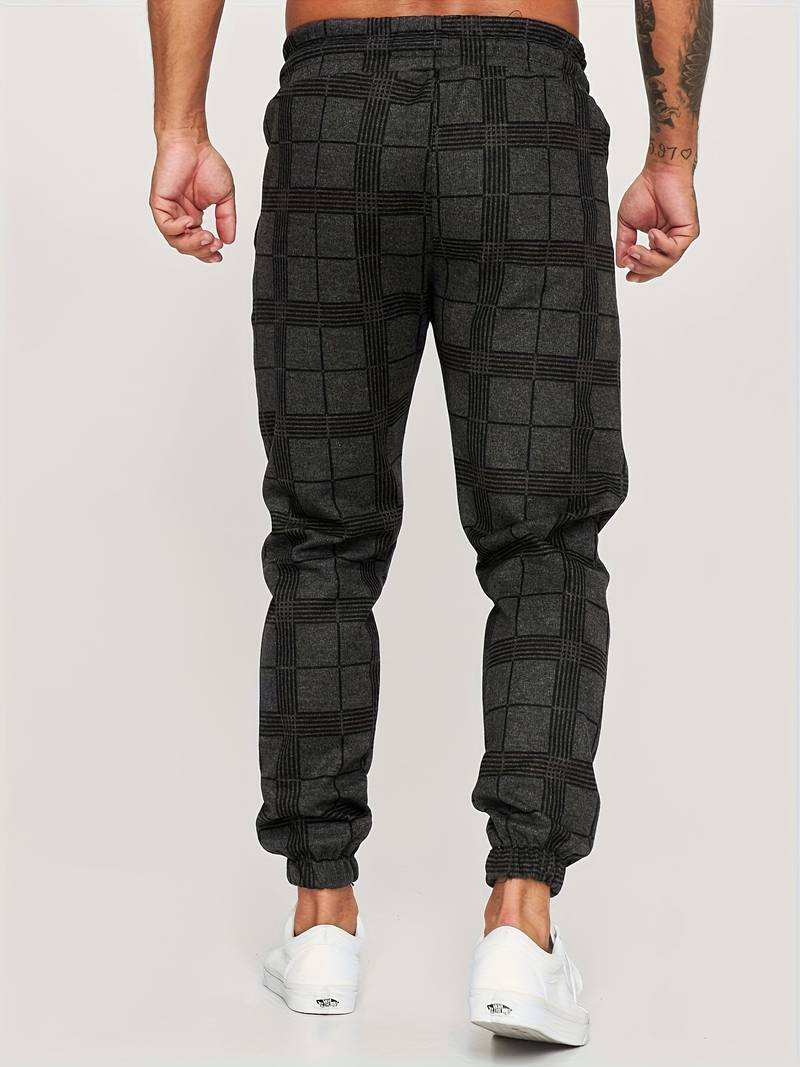 Stylische-Herren-Jogginghose-Schlanke-Passform-3.jpg