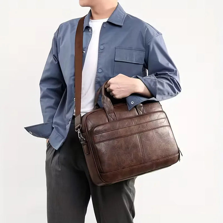Stilvolle_Laptoptasche_mit_verstellbarem_Schultergurt_7