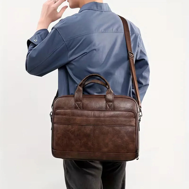 Stilvolle_Laptoptasche_mit_verstellbarem_Schultergurt_9