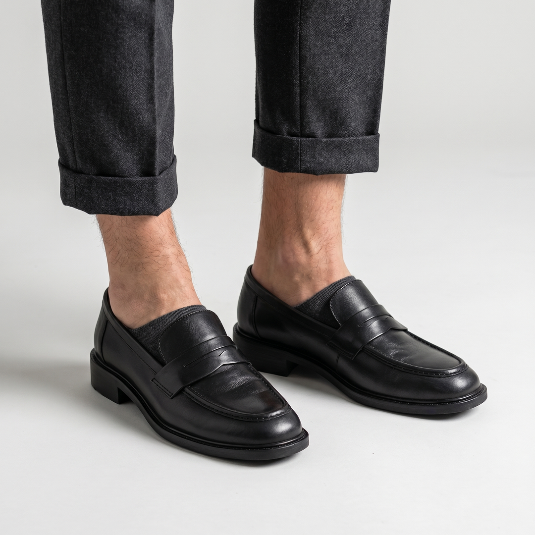 Penny loafer with retro design and soft slip-on sole for men