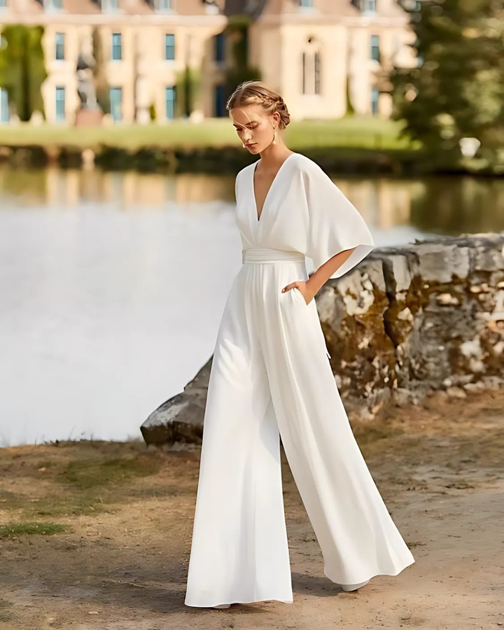 Weites Bein Jumpsuit mit V-Ausschnitt für Damen