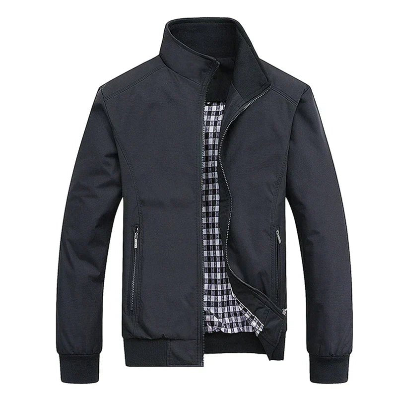 Winddichte-Herrenjacke-mit-hohem-Kragen.webp