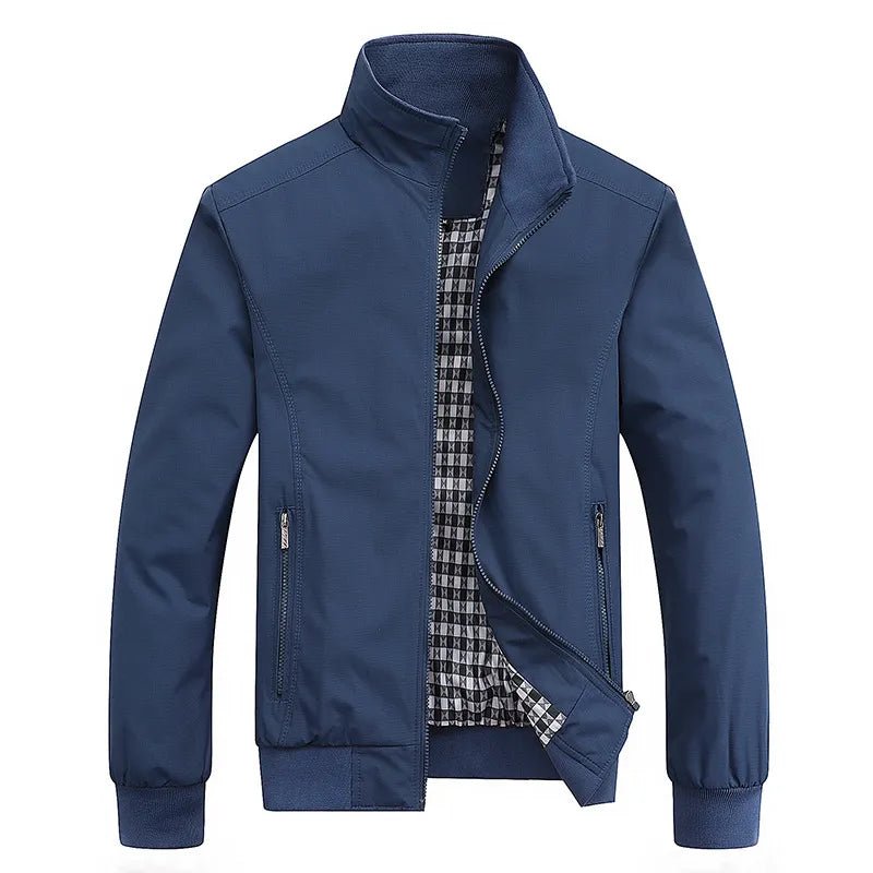 Winddichte-Herrenjacke-mit-hohem-Kragen-2.webp