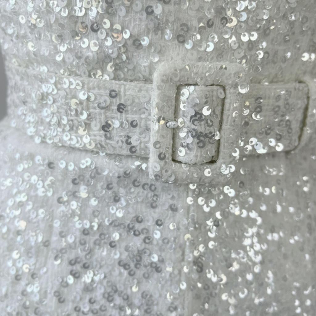 Tuta con paillettes, gambe larghe e spalline sottili da donna