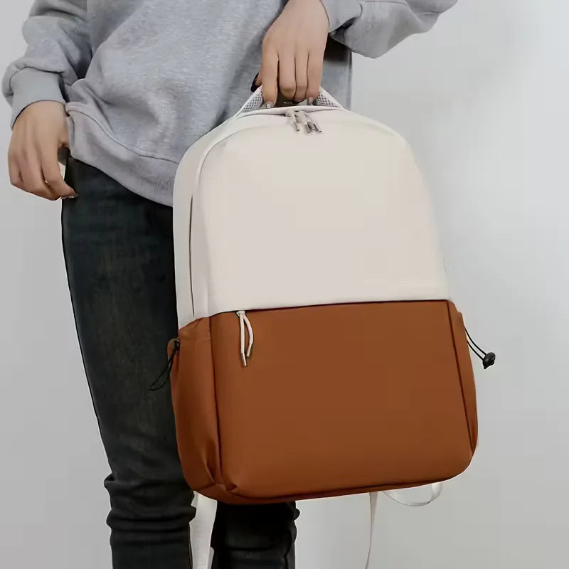 Zweifarbiger_Rucksack_mit_verstellbaren_Tragern_1