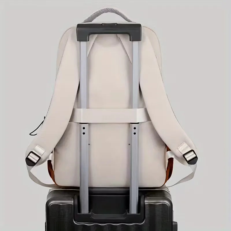 Zweifarbiger_Rucksack_mit_verstellbaren_Tragern_6