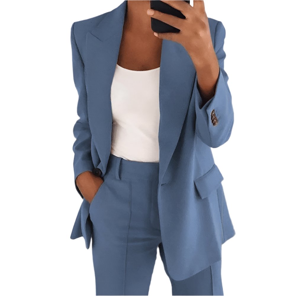 eleganter-anzug-fur-damen-2.png