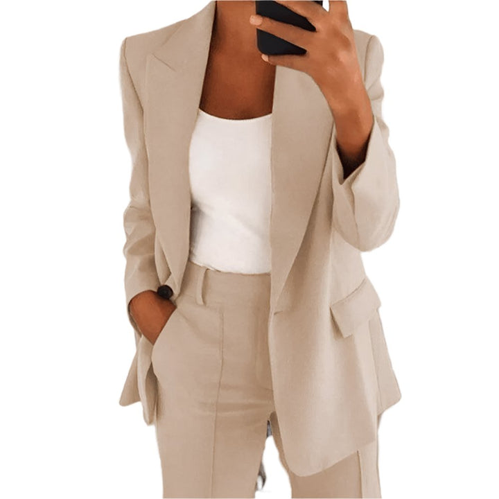 eleganter-anzug-fur-damen-4.png