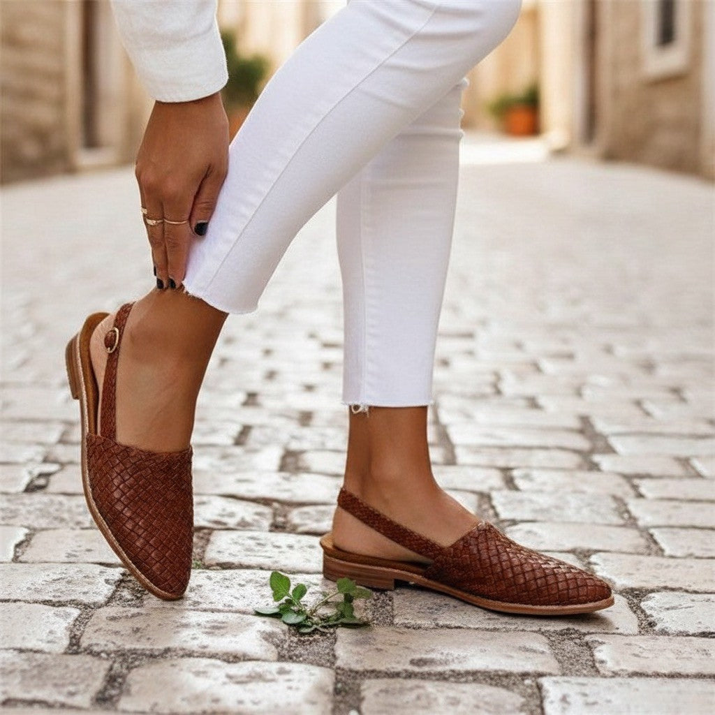 Slingbacks tejidos con correa ajustable para mujer